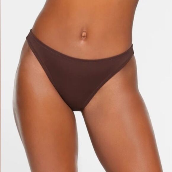 SKIMS NWT Recycled Swim Mid Coverage Swim Bottom Bikini Swim In Cocoa Brown - Picture 1 of 7